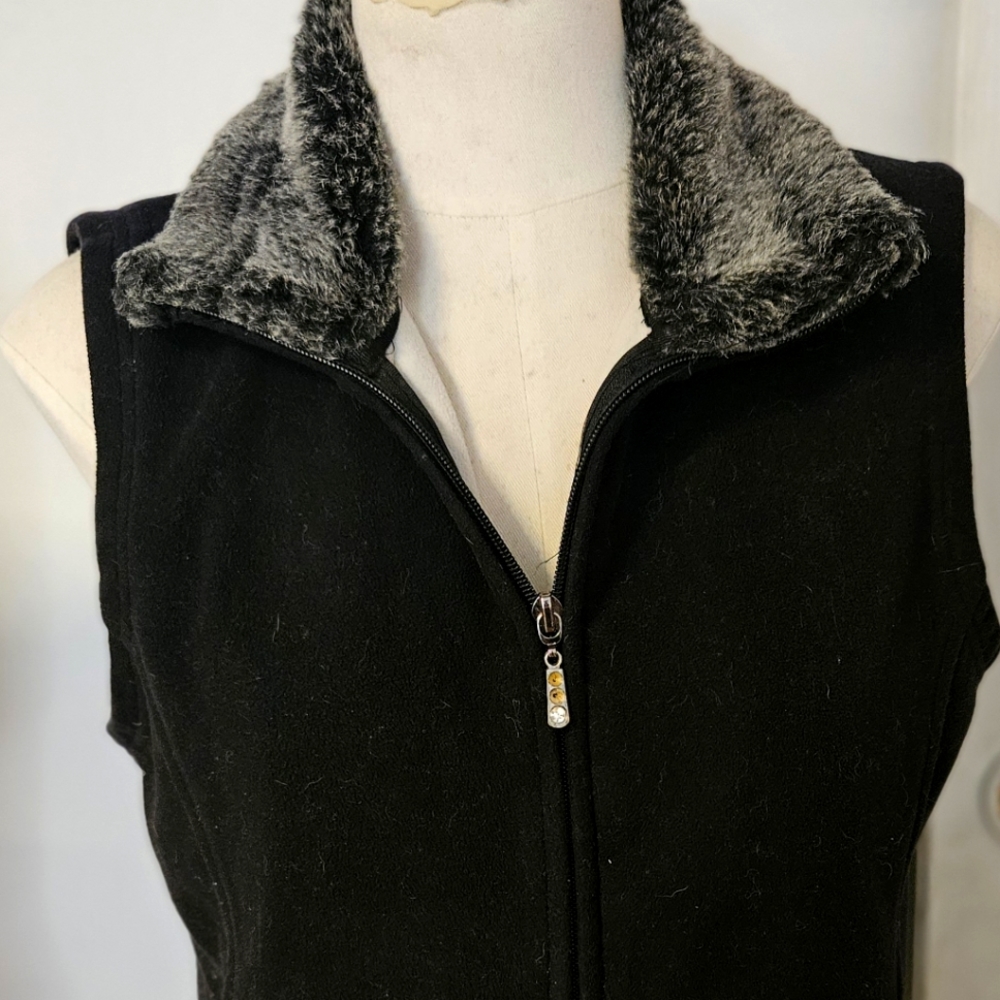 Black Vest with Faux Fur Sz M by Barrage Collection